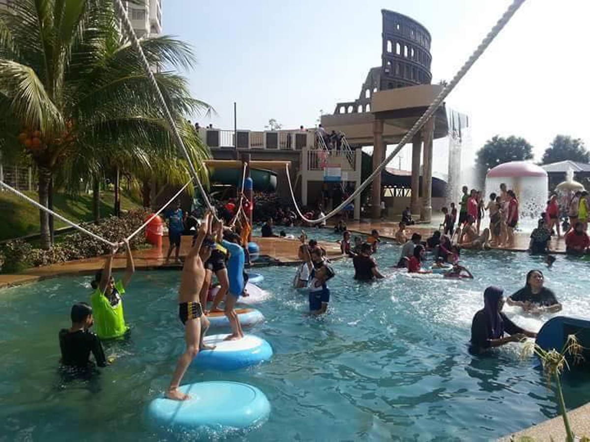 At B-lagoon Resort, Pangsapuri